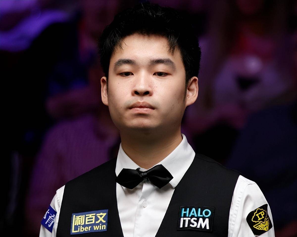 篮球比赛中 篮球比赛中